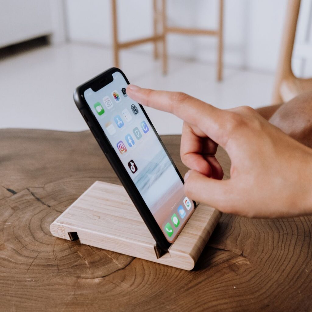 Social Media Spring Cleaning with Livable Solutions